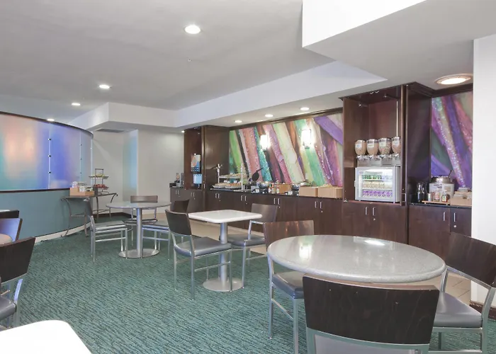 Springhill By Marriott Phoenix Fashion Center Hotel