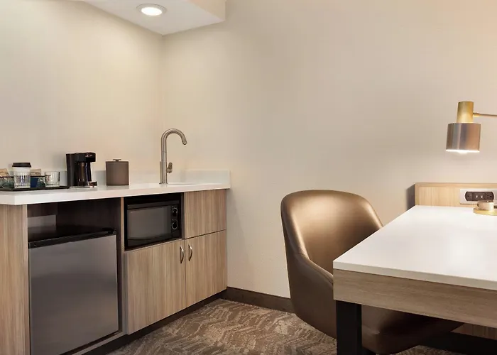 Hotel Springhill By Marriott Phoenix Fashion Center 3*